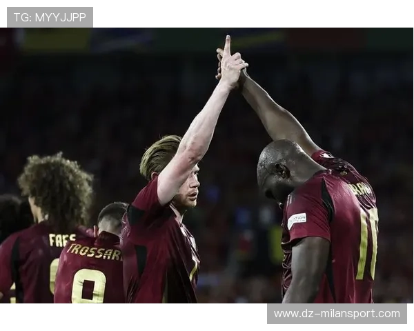 卢卡库中圈带球拔脚怒射，比利时攻势掀起波浪